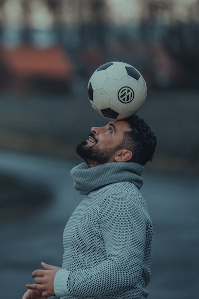 بثمباشرمباراهريالمدريدوارسنالدوريابطالاوروبامواجهةأسطوريةبينعمالقةالكرةالأوروبية